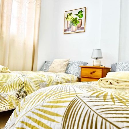 לוס כריסטיאנוס !!! Relaxing View, The Heights Apartment With Terrace And Heated Pools, Los Cristianos מראה חיצוני תמונה