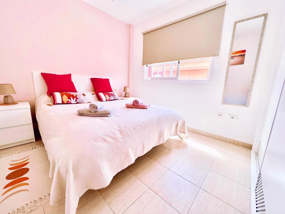 לוס כריסטיאנוס !!! Relaxing View, The Heights Apartment With Terrace And Heated Pools, Los Cristianos מראה חיצוני תמונה