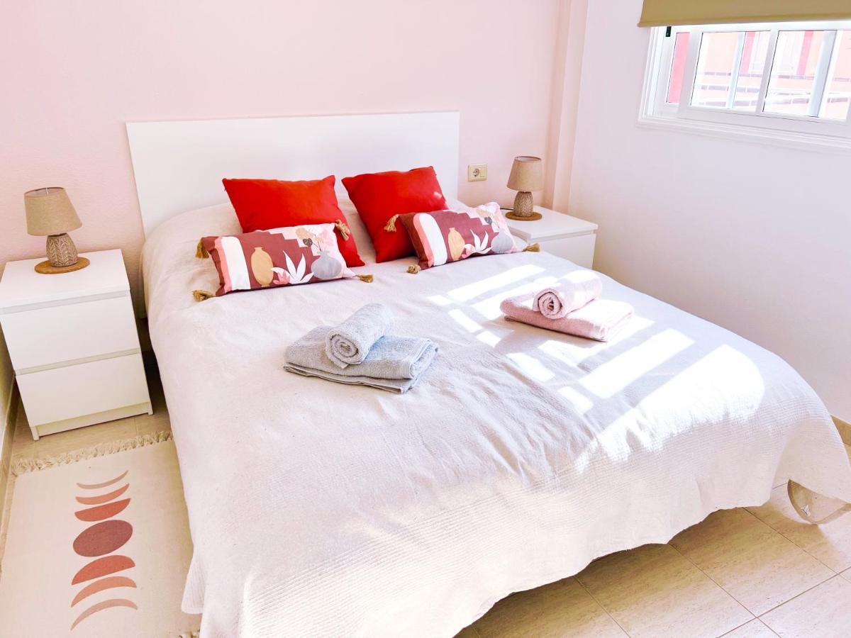 לוס כריסטיאנוס !!! Relaxing View, The Heights Apartment With Terrace And Heated Pools, Los Cristianos מראה חיצוני תמונה