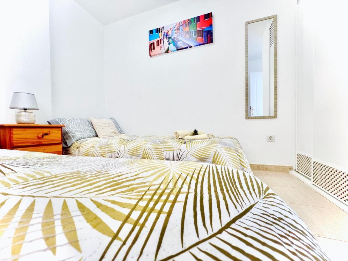 לוס כריסטיאנוס !!! Relaxing View, The Heights Apartment With Terrace And Heated Pools, Los Cristianos מראה חיצוני תמונה