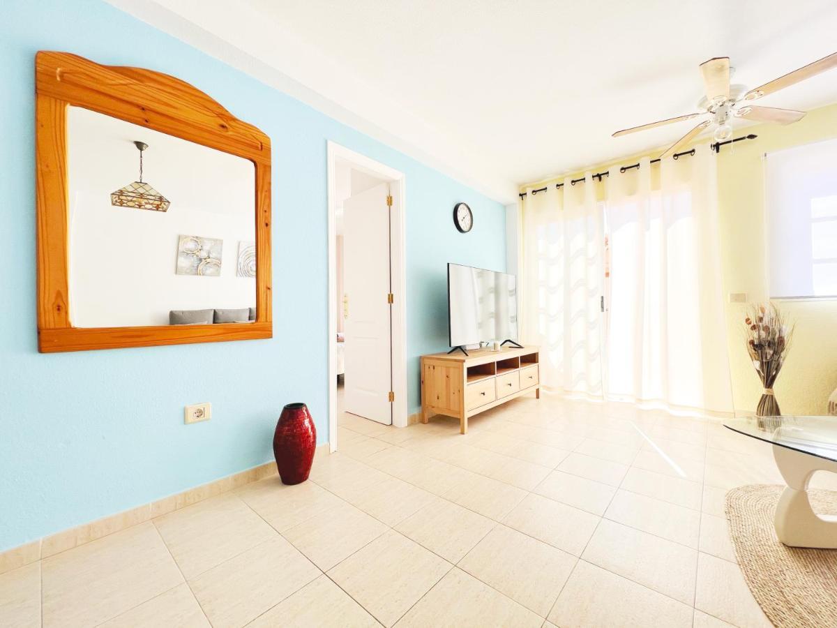 לוס כריסטיאנוס !!! Relaxing View, The Heights Apartment With Terrace And Heated Pools, Los Cristianos מראה חיצוני תמונה